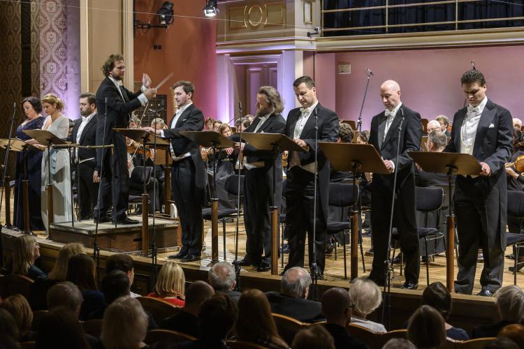 Dvořákova Praha 2019 - Lucie Hilscherová, Kateřina Kněžíková, Richard Samek, Tomáš Brauner, Roman Hoza, Jozef Benci, Josef Moravec, Ondřej Koplík a Michal Onufer