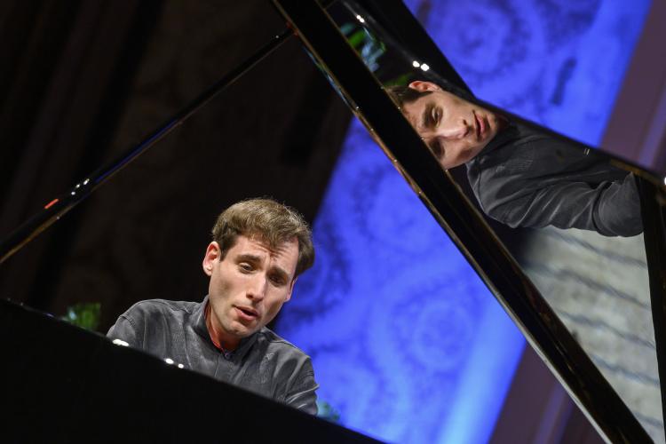 Dvořákova Praha 2019 - Boris Giltburg