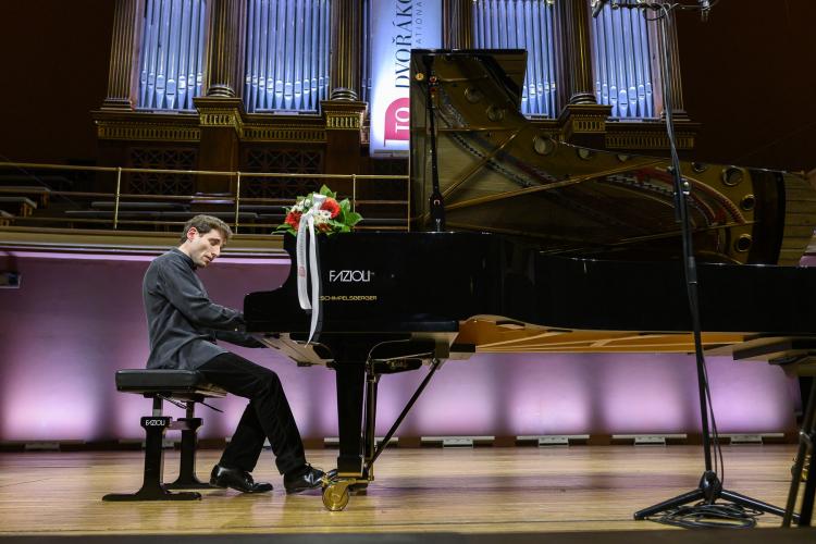 Dvořákova Praha 2019 - Boris Giltburg