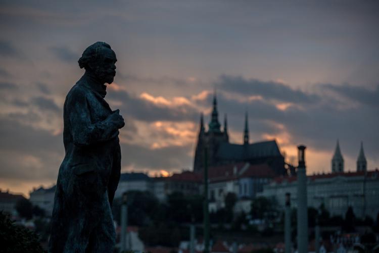 Socha A.D. před Rudolfinem