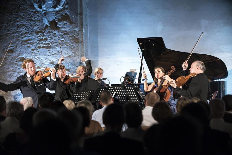 Daniel Hope, Jakub Fišer, Ivo Kahánek, Josephine Knight a Paul Neubauer
