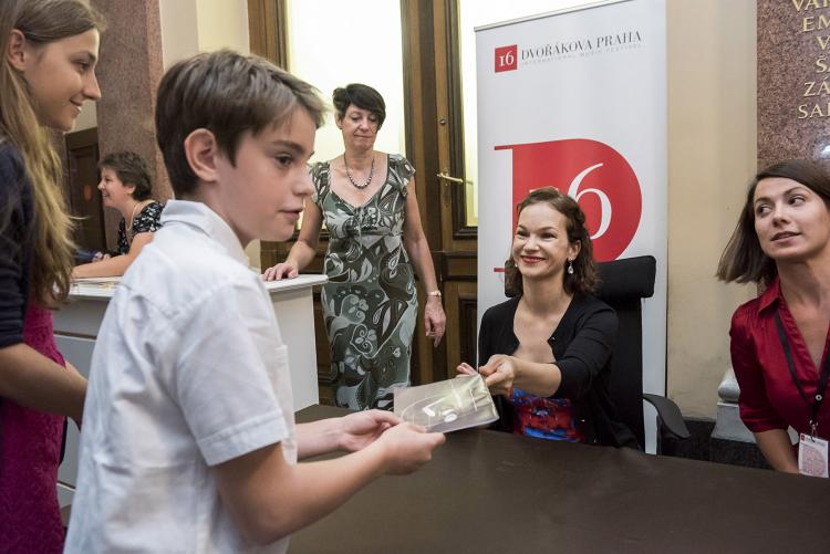 Hilary Hahn - autogramiáda
