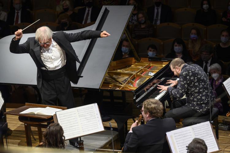 Dvořákova Praha 2020 - Lukáš Vondráček, Petr Altrichter a Česká filharmonie