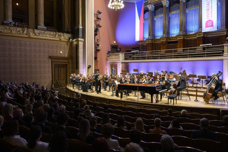 Dvořákova Praha 2020 - Radek Baborák a Česká sinfonietta