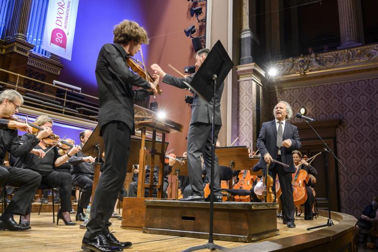 Dvořákova Praha 2020 - Matteo Hager, Václav Hudeček, Marek Šedivý a PKF - Prague Philharmonia