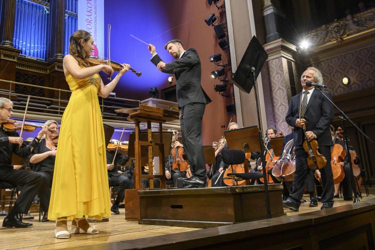 Dvořákova Praha 2020 - Eliška Kukalová, Václav Hudeček, Marek Šedivý a PKF - Prague Philharmonia