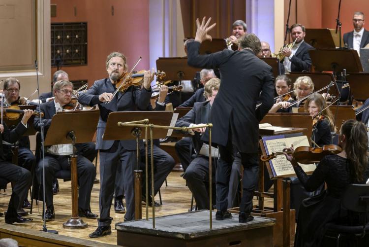 Dvořákova Praha 2021 - 10/9/2021 – Česká filharmonie, Tomáš Netopil, Christian Tetzlaff