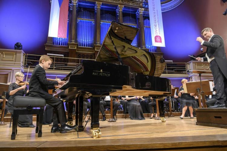 Dvořákova Praha 2021 - 11/9/2021 – Rodinný den – koncert pro Piana do škol