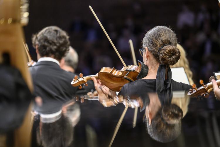 Dvořákova Praha 2021 - 15/9/2021 – Symfonický orchestr hl. m. Prahy FOK, Tomáš Brauner, Kit Armstrong - DEBUT