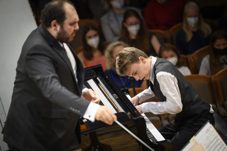 Dvořákova Praha 2021 - 18/9/2021 – Concertino Praga 2021 – finálový soutěžní koncert, kategorie sólová hra