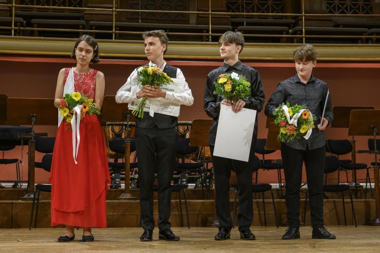 Dvořákova Praha 2021 - 18/9/2021 – Concertino Praga 2021 – finálový soutěžní koncert, kategorie sólová hra
