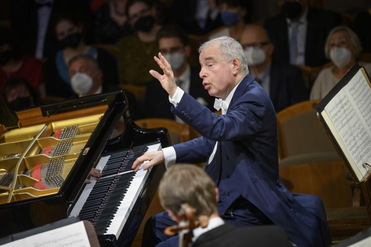 Dvořákova Praha 2021 - 24/9/2021 – Sir András Schiff, Česká filharmonie