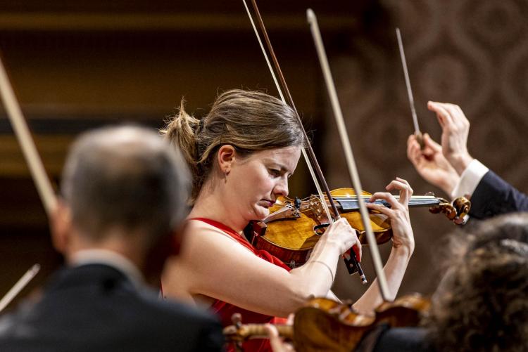 Dvořákova Praha 2022 – závěrečný koncert 25/9/2022 – Symfonický orchestr Švédského rozhlasu, Daniel Harding, Veronika Eberle