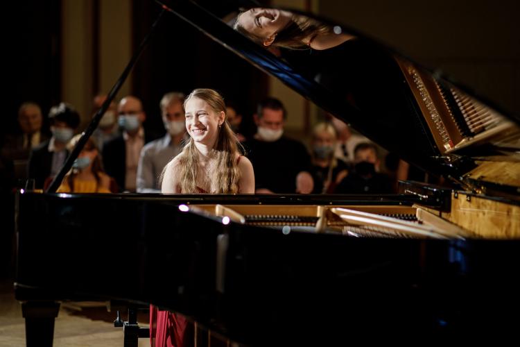 Dvořákova Praha 2020 - Natalie Schwamová