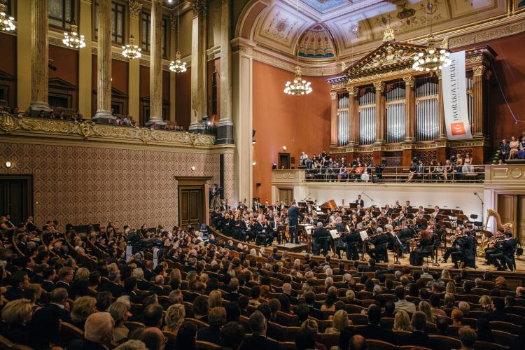 Sächsische Staatskapelle Dresden a Christian Thielemann