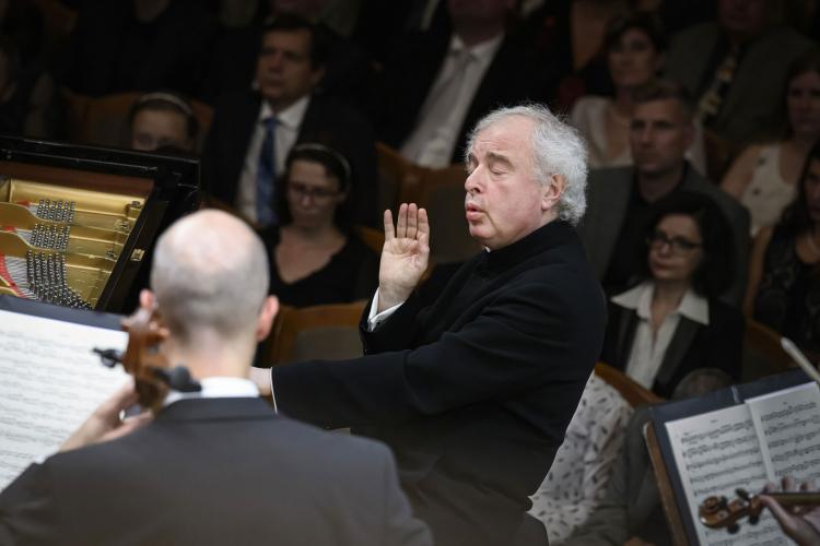 Dvořákova Praha 2023 - koncert 22/9/2023 - Česká filharmonie, Sir András Schiff
