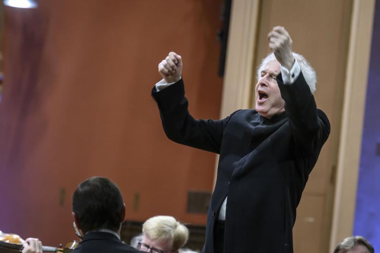 Dvořákova Praha 2023 - koncert 22/9/2023 - Česká filharmonie, Sir András Schiff