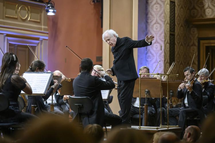 Dvořákova Praha 2023 - koncert 22/9/2023 - Česká filharmonie, Sir András Schiff