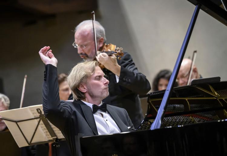 Dvořákova Praha 2023 - koncert 23/9/2023 - New European Strings, D. Sitkovetsky, I. Kahánek