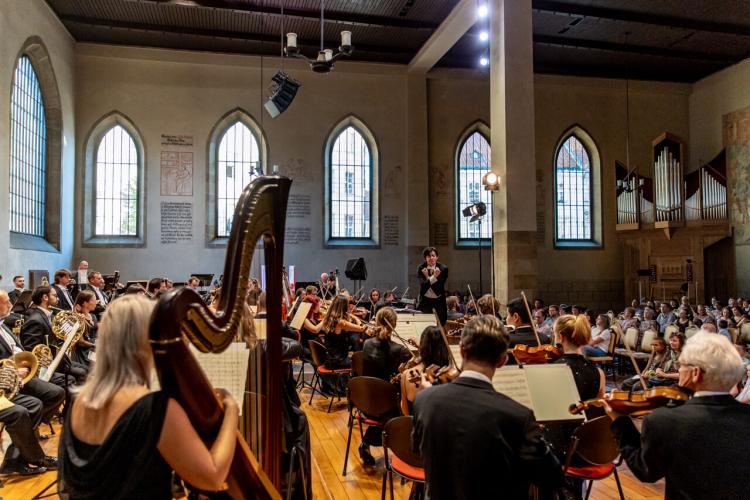 Dvořákova Praha 2023 - koncert 17/9/2023 - Pilsen Philharmonic, Ch. Iwasaki, S. Schuller, Z. Fric