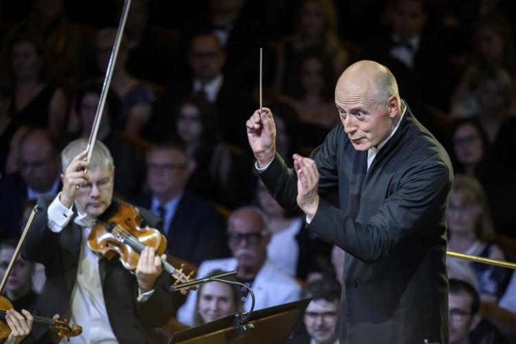 Dvořákova Praha 2023 - koncert 7/9/2023 - Tonhalle-Orchester Zürich, P. Järvi, A. Kobekina