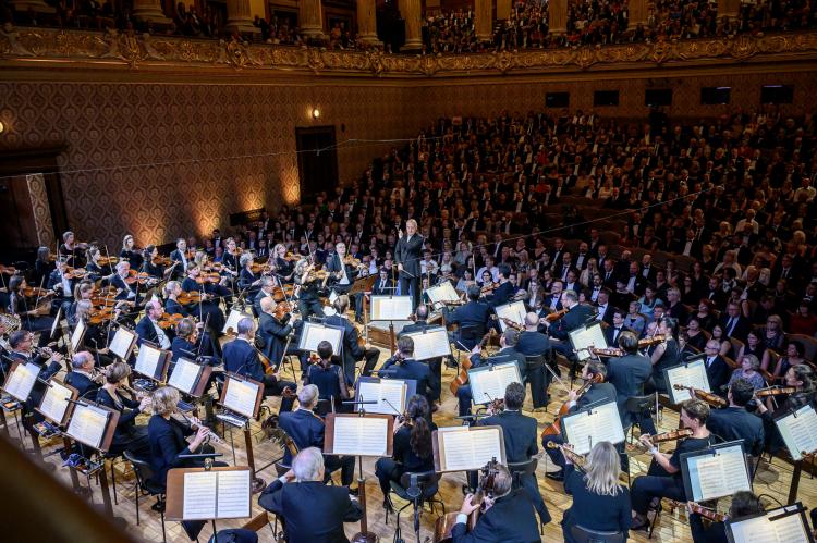 Dvořákova Praha 2023 - koncert 7/9/2023 - Tonhalle-Orchester Zürich, P. Järvi, A. Kobekina