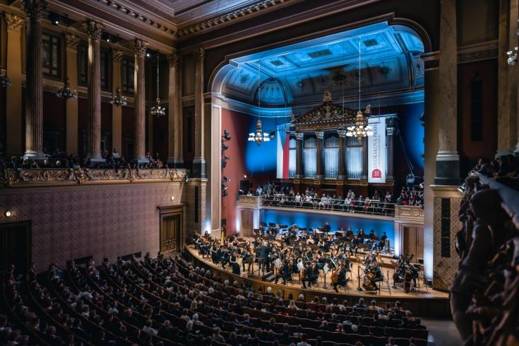 Dvořákova Praha 2022 – koncert 13/9/2022 – Symfonický orchestr Pražské konzervatoře, Petr Altrichter, Daniel Matejča
